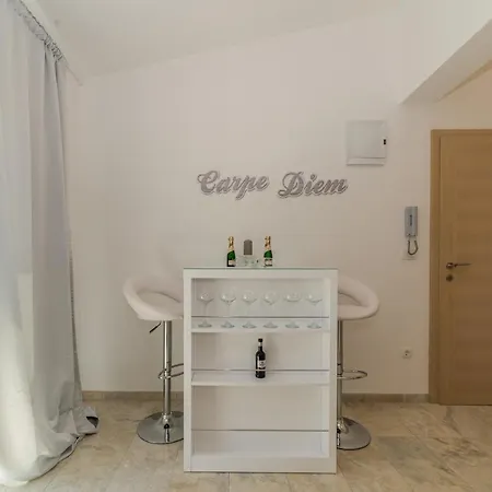 With A Parking Space - 18537 Apartment Vir